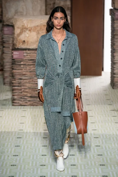 Look 36